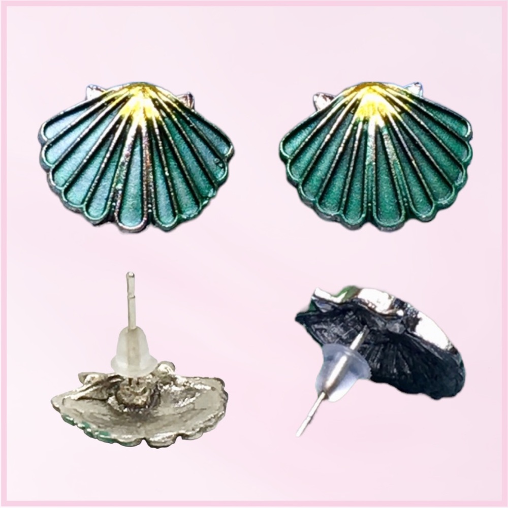 Clamshell Earrings ( Green ) - Picture 1 of 9